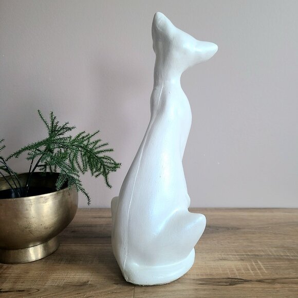 14'' tall vintage long neck white cat with green glass eyes figurine. - Picture 4 of 8